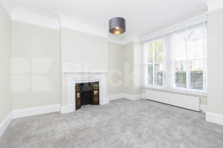 Five bedroom house split over three floors with lovely south facing garden Harberton Road, Archway / Highgate